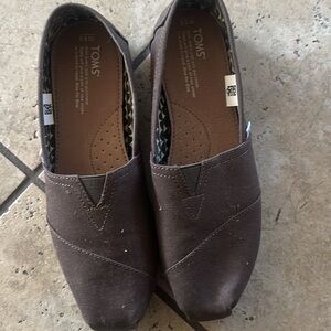 TOMS Gray Slip-On Shoes W9.5